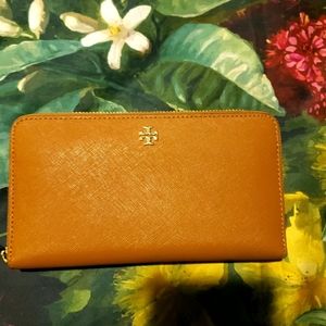 Tory Burch Saffiano Leather Continental Wallet